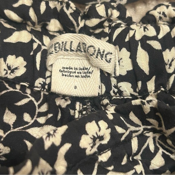 Billabong Black and Cream Wide Leg Floral Pants Small - Picture 6 of 7